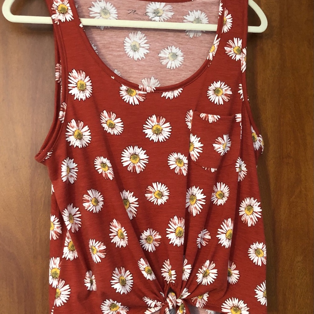 Mic & Jax NWOT Tie-Front Tank-Large
